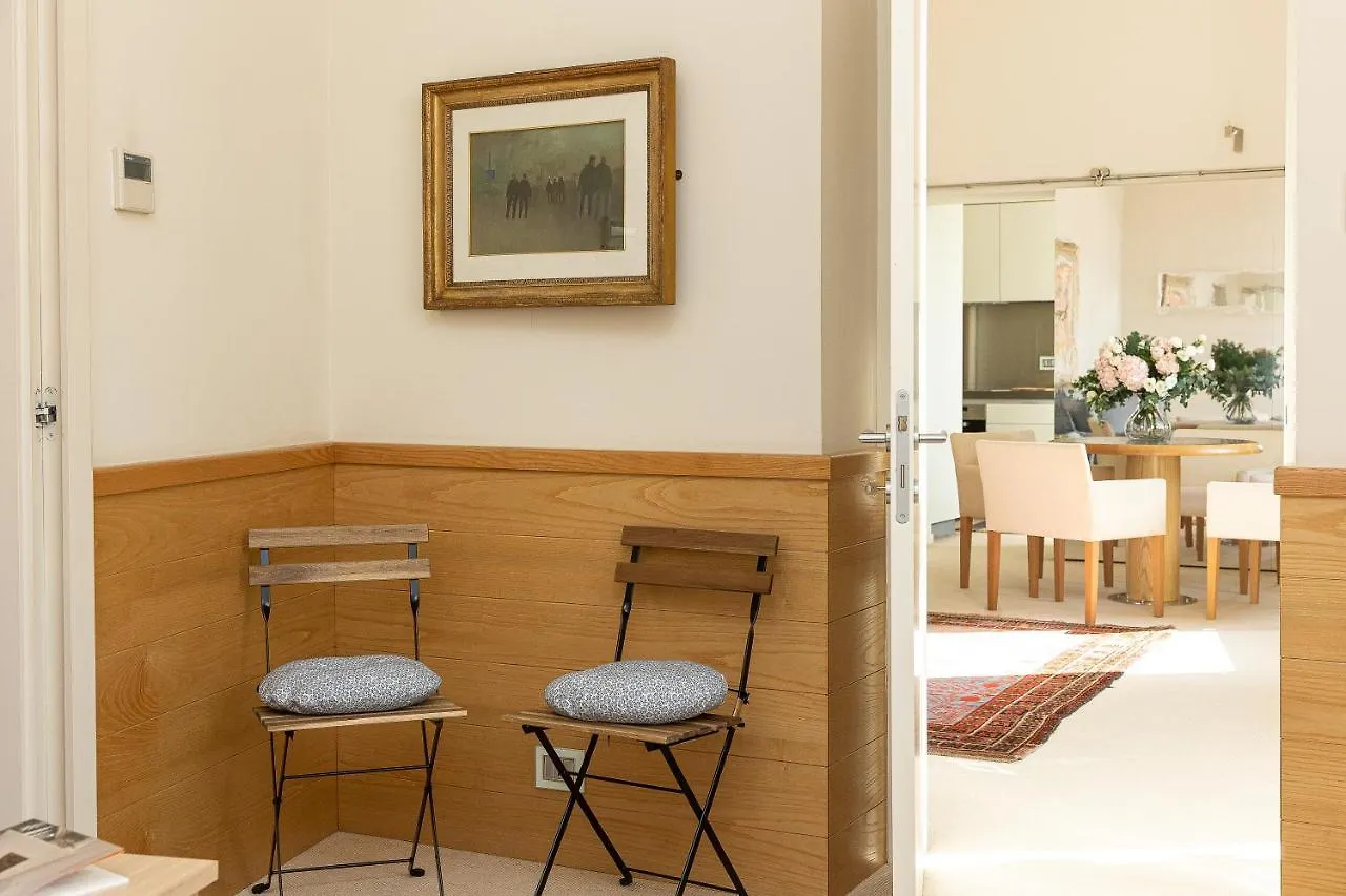 Amazing Via Nazionale 2 Apartment Rome Italy