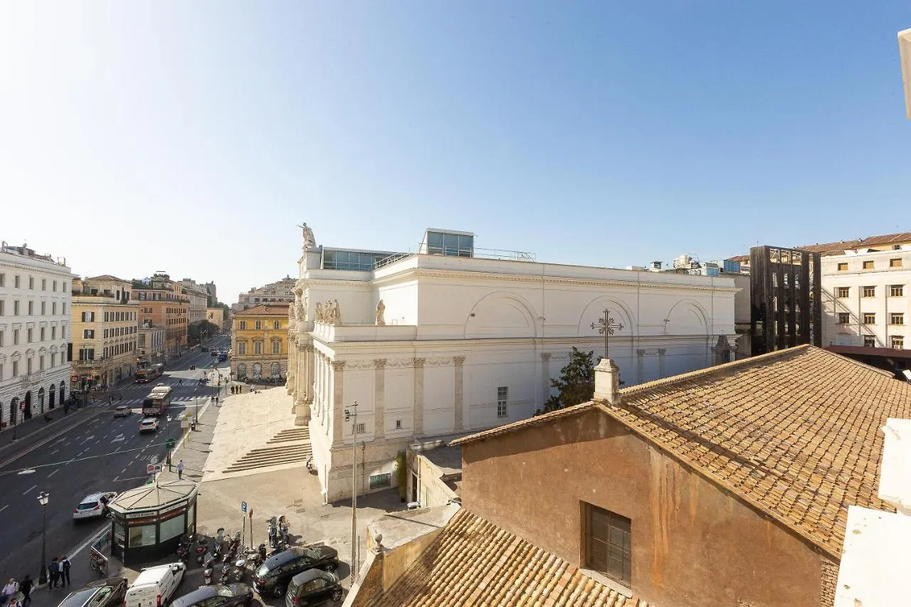 Amazing Via Nazionale 2 Apartment Rome